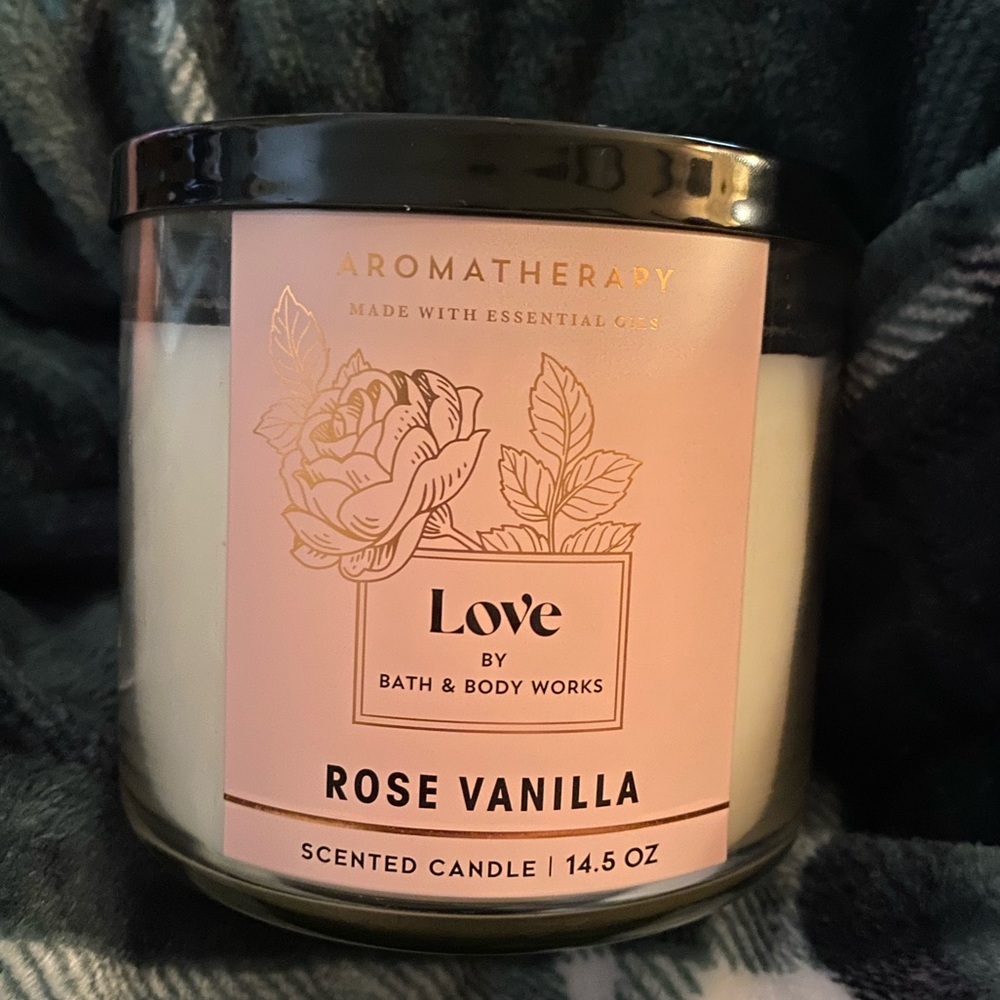 NEW Bath & Body Works Candle